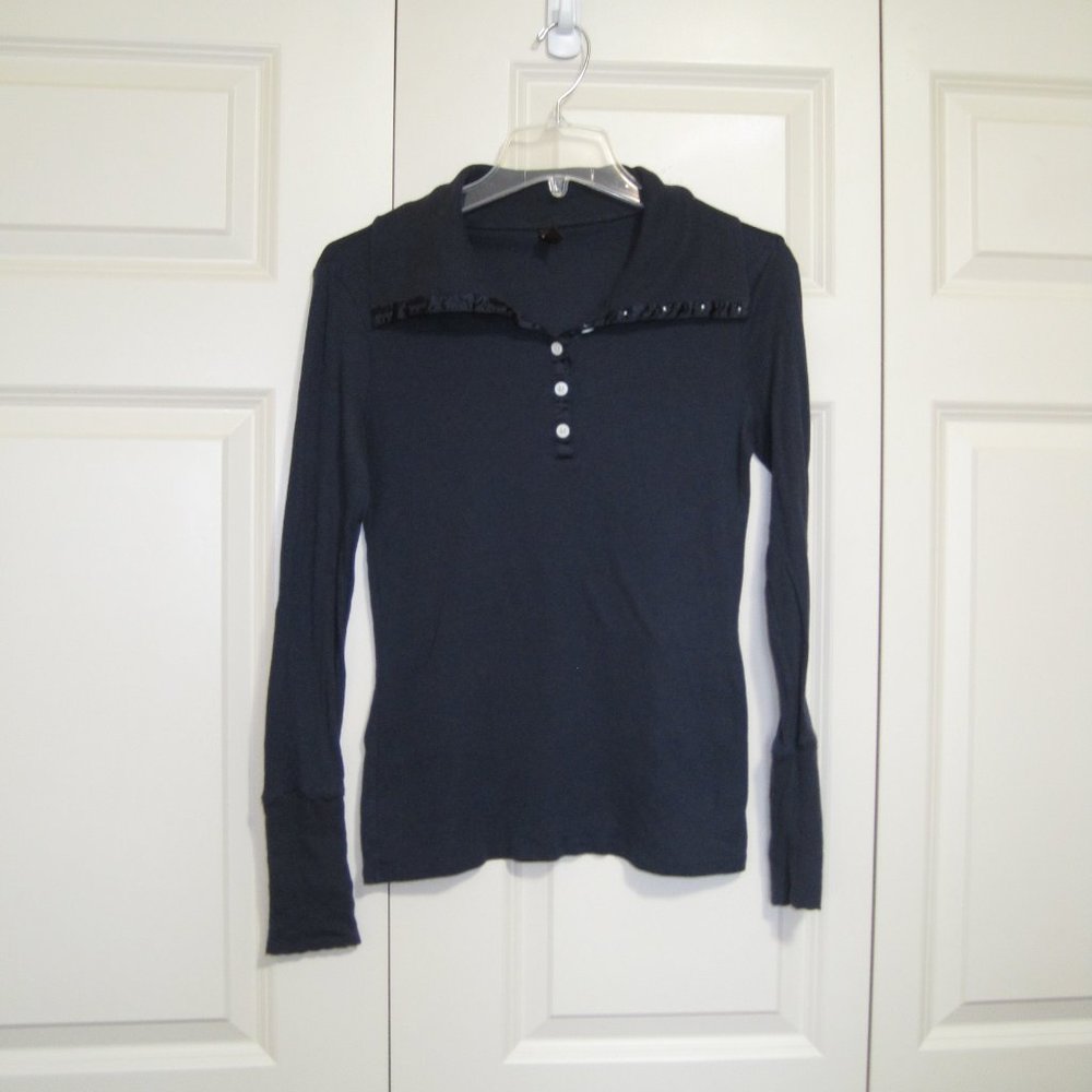 Old Navy blue top sz M
